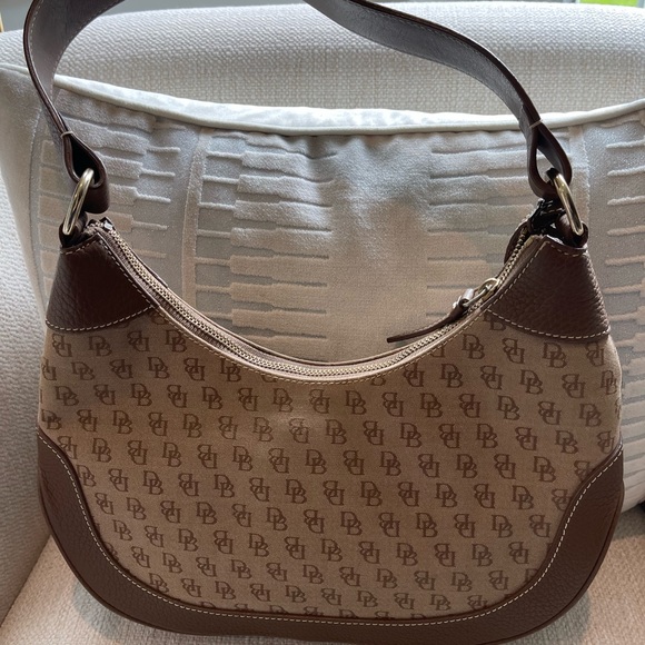 Dooney & Burke Shoulder Bag - Picture 4 of 5